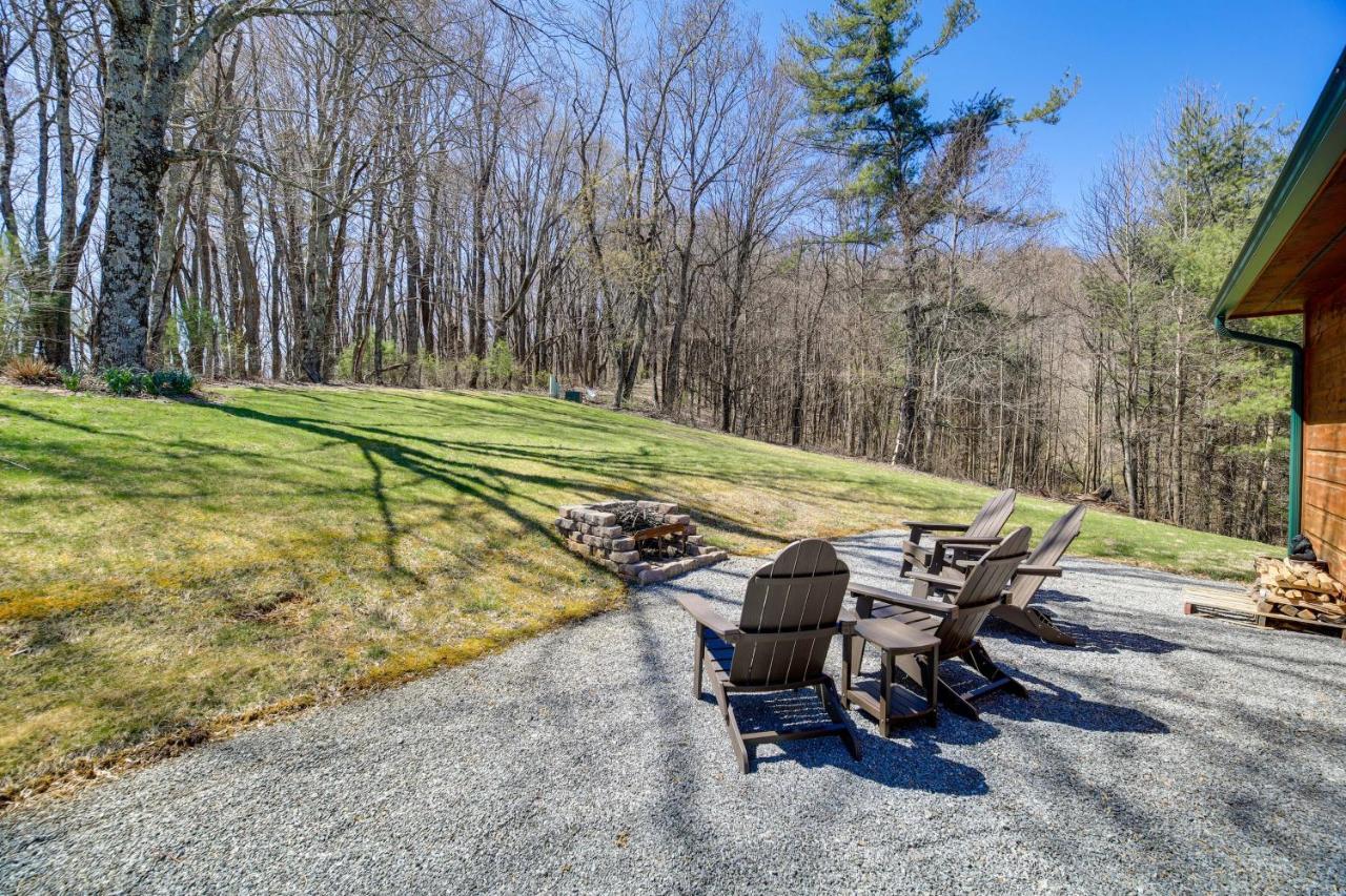 Sparta Cabin Stay With Gas Grill And Mountain Views! Exterior foto